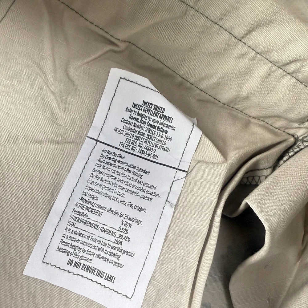 US Military Combat FR Pants Medium Trousers Digital Camo Flame Resistant Army